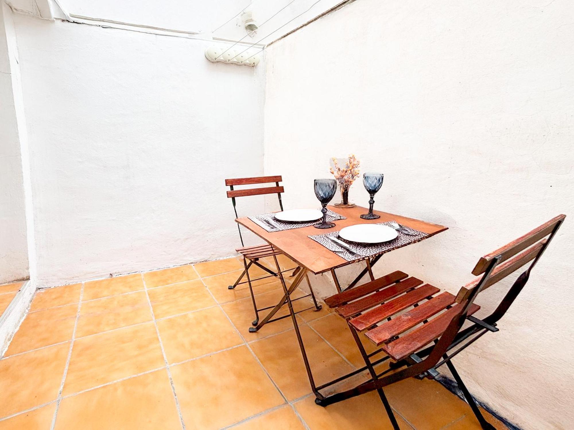 Luminoso, Con Patio Y Buena Zona Apartment Madrid Luaran gambar